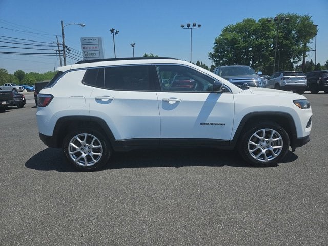 2023 Jeep Compass Latitude Lux