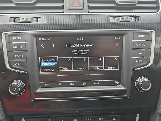 2017 Volkswagen Golf GTI Sport