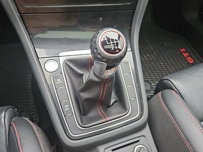 2017 Volkswagen Golf GTI Sport