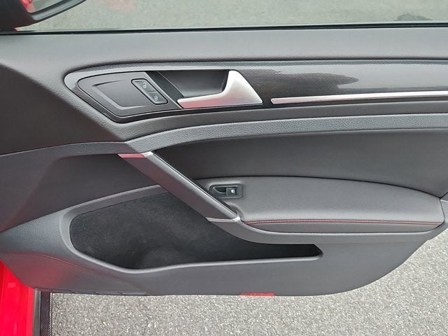 2017 Volkswagen Golf GTI Sport