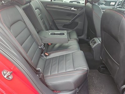 2017 Volkswagen Golf GTI Sport