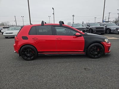 2017 Volkswagen Golf GTI Sport