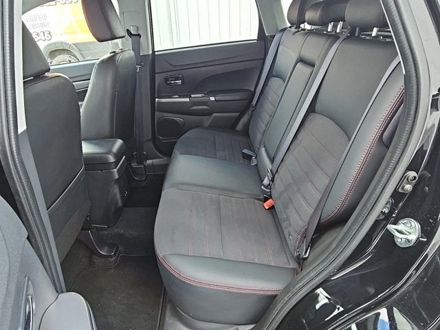 2024 Mitsubishi Outlander Sport SE