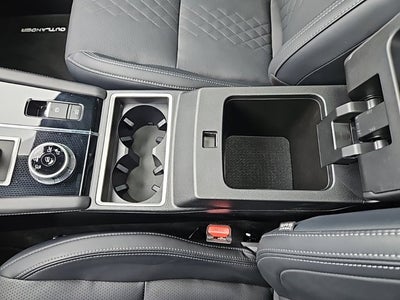 2024 Mitsubishi Outlander SEL Black Edition