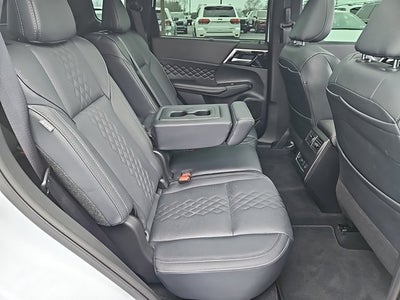 2024 Mitsubishi Outlander SEL Black Edition