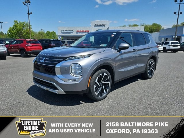 2023 Mitsubishi Outlander SE S-AWC's photo