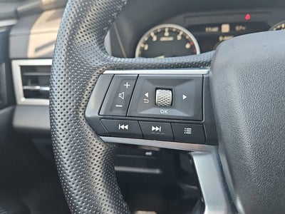 2023 Mitsubishi Outlander SE
