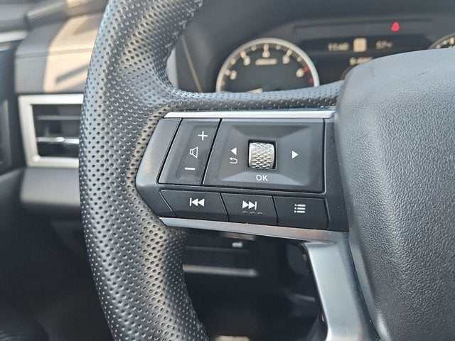 2023 Mitsubishi Outlander SE