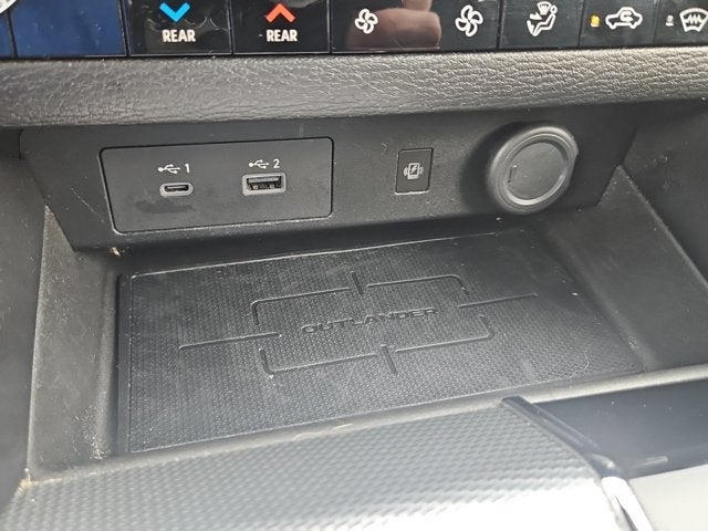 2022 Mitsubishi Outlander SEL
