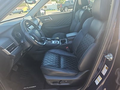 2022 Mitsubishi Outlander SEL